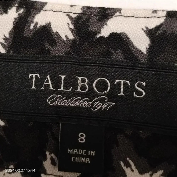 Talbots Size 8 Black Gray Geometric Houndstooth Pattern Lined Zip Closure Skirt - Picture 2 of 10